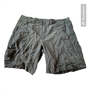 Columbia Performance Fish Gear Men's 42 Shorts